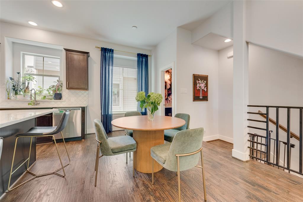 Bryan Pkwy Condos Bldg 5807 - Residential