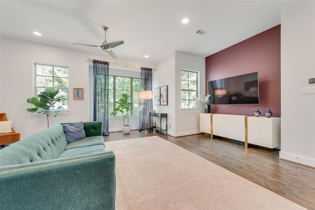 Bryan Pkwy Condos Bldg 5807 - Residential