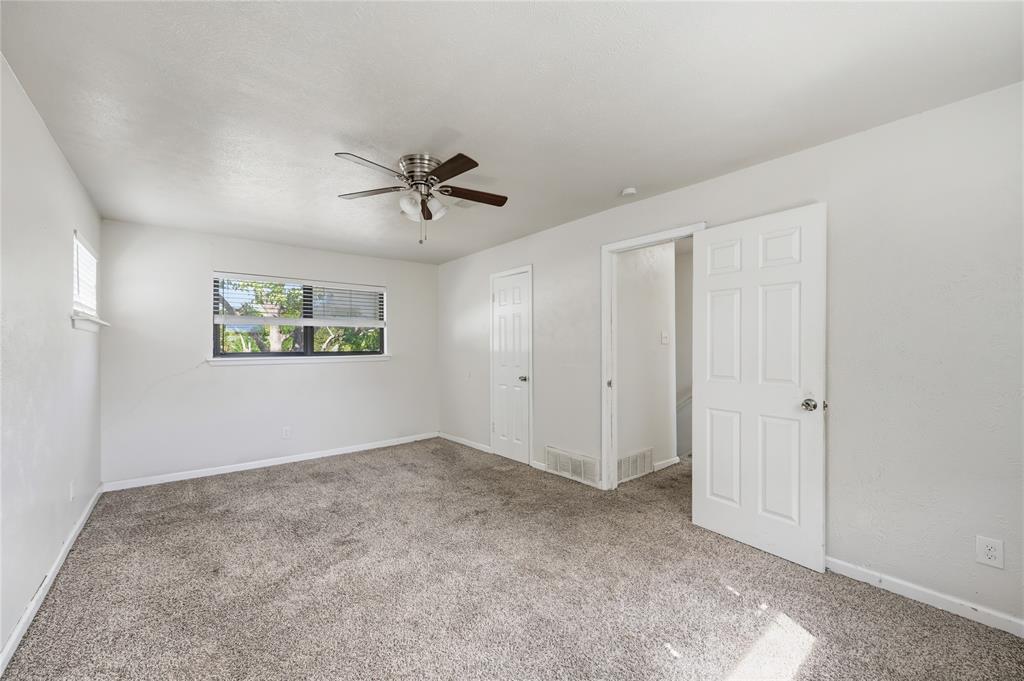 Bell Manor - Residential