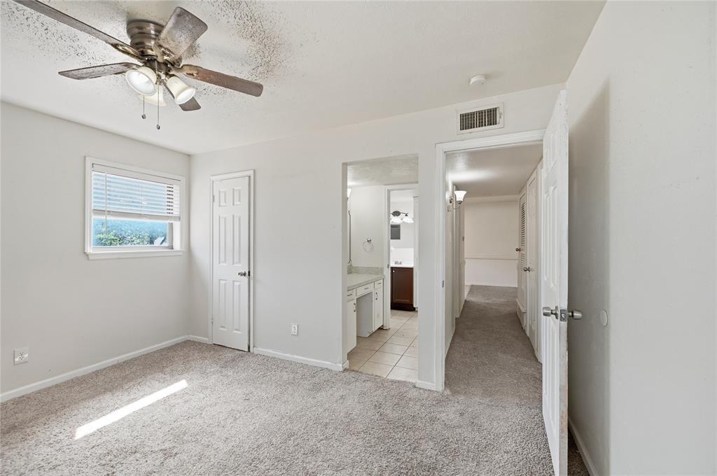 Bell Manor - Residential