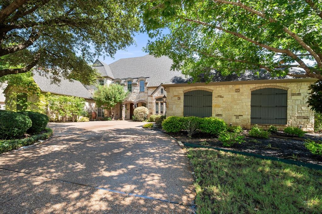 1019 Walnut Falls Circle
