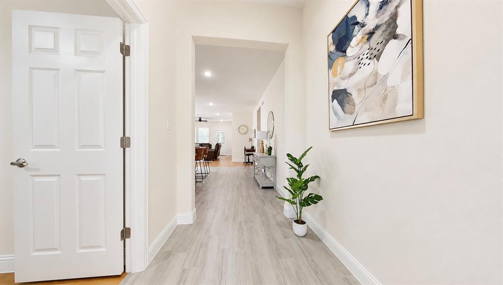 900 Marcellus Court