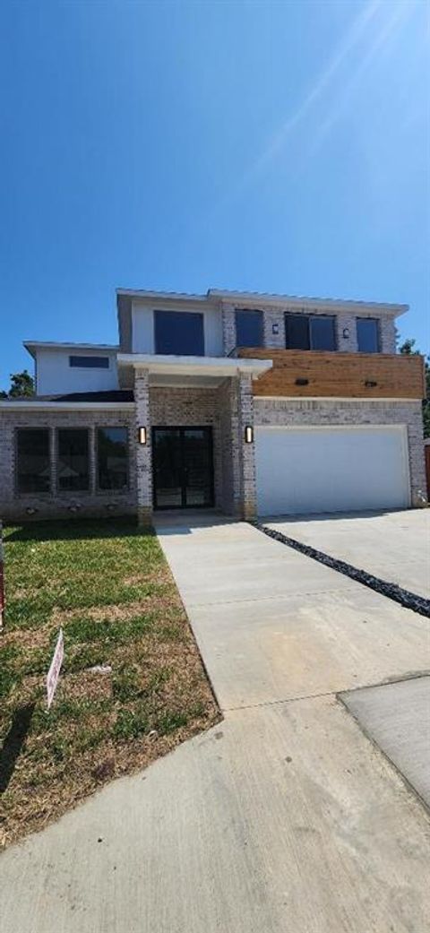 3338 Sylvan Avenue Dallas TX 75212