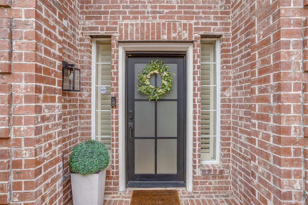 1529 Briar Meadow Drive