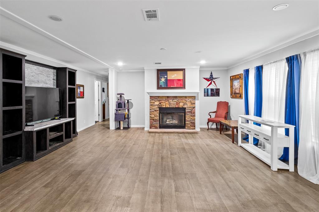 5916 Sky Road
