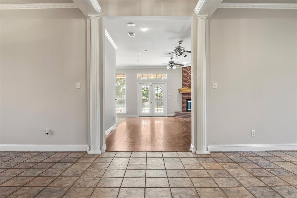 1082 Oak Bend Drive