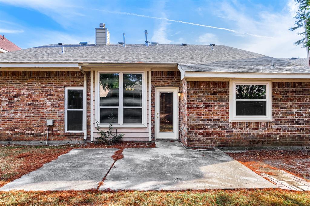 3328 Woodbluff Lane
