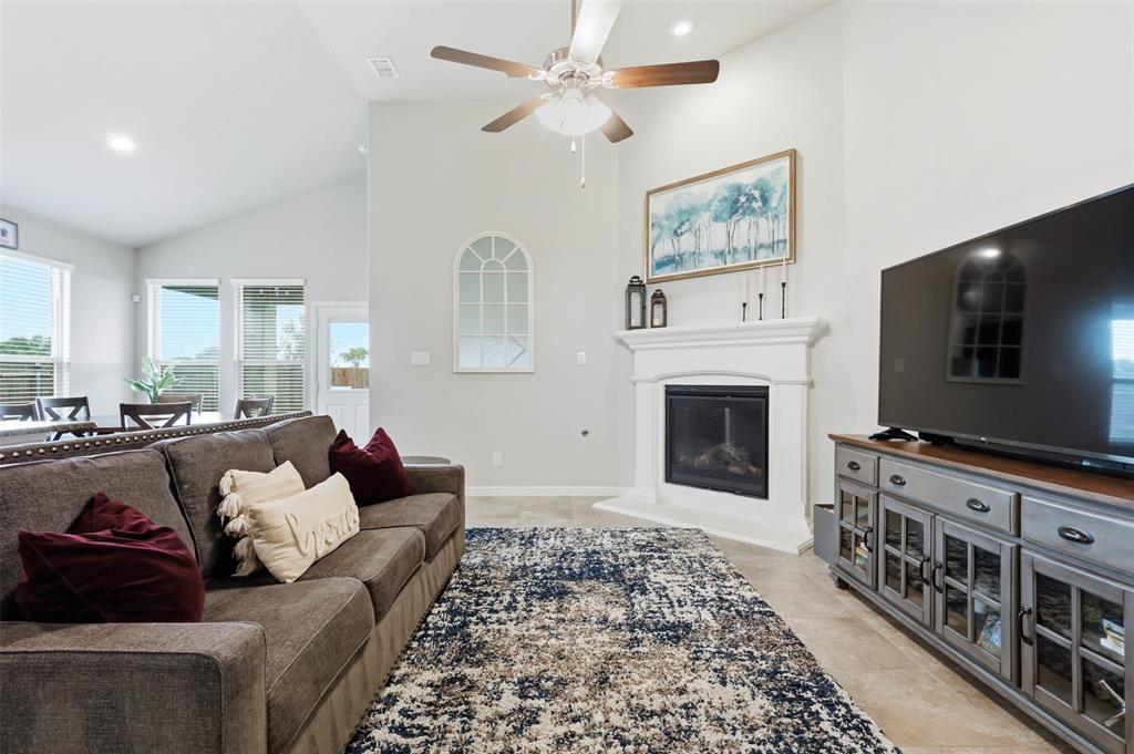 512 Dunster Lane