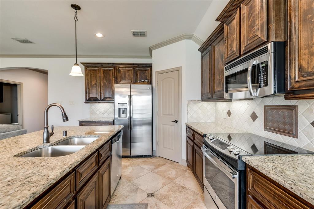 816 Meadow Lake Lane 5