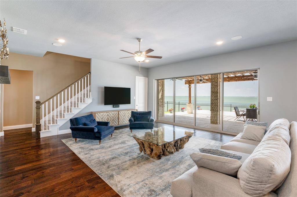 Waterford Point Phas - Residential