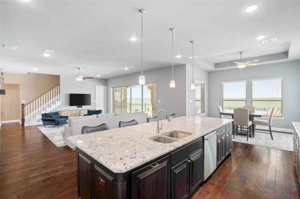 Waterford Point Phas - Residential