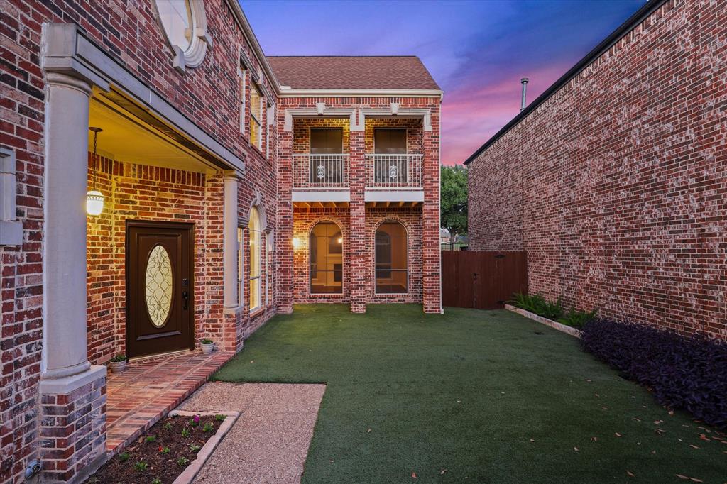 2820 Prestonwood Drive