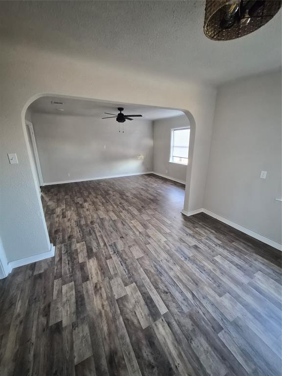 832 Featherston Street