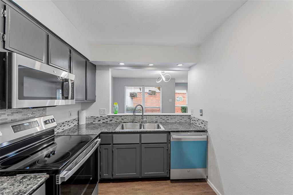 Eastridge 03 Twnhms - Residential Lease