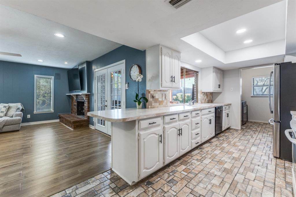 10819 Wallbrook Drive