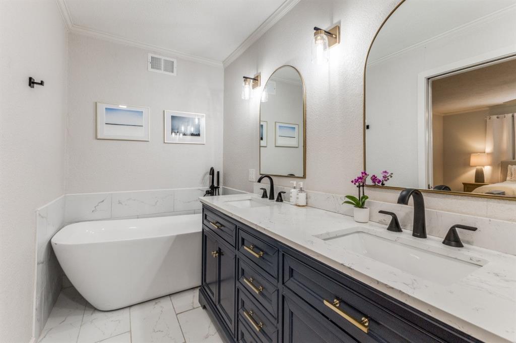 10819 Wallbrook Drive