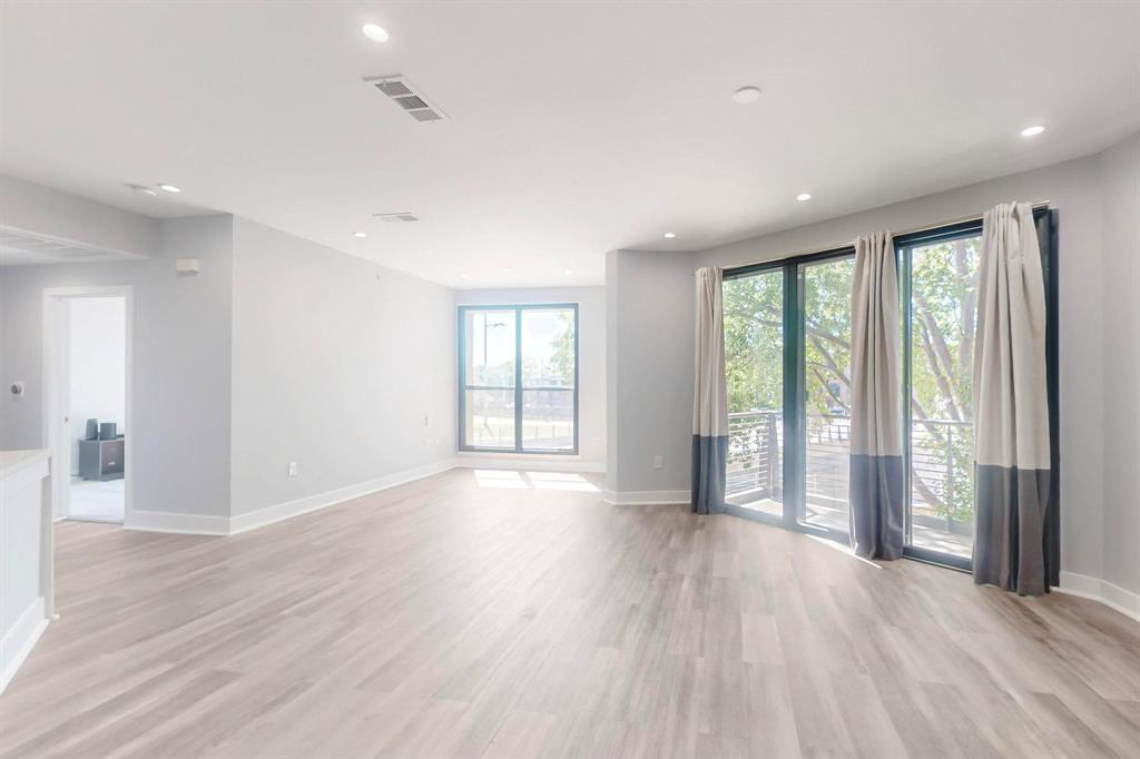 4414 Cedar Springs Road 224