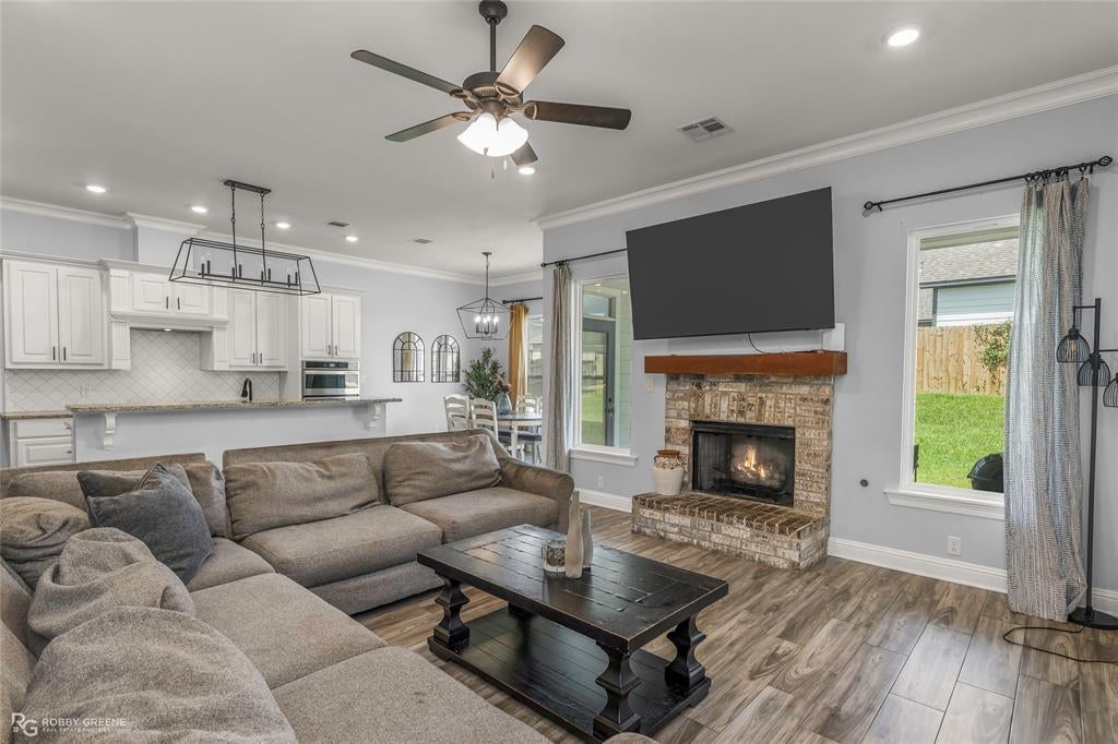 608 Lessie Drive