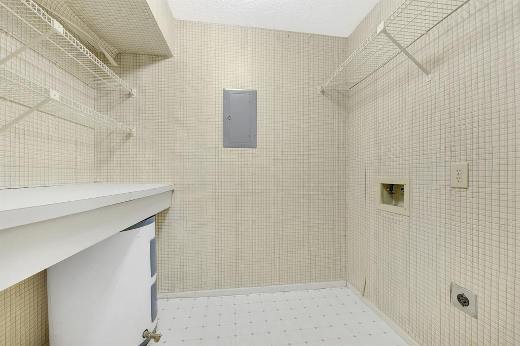 Creekbend Condo Ph 01-06 - Residential