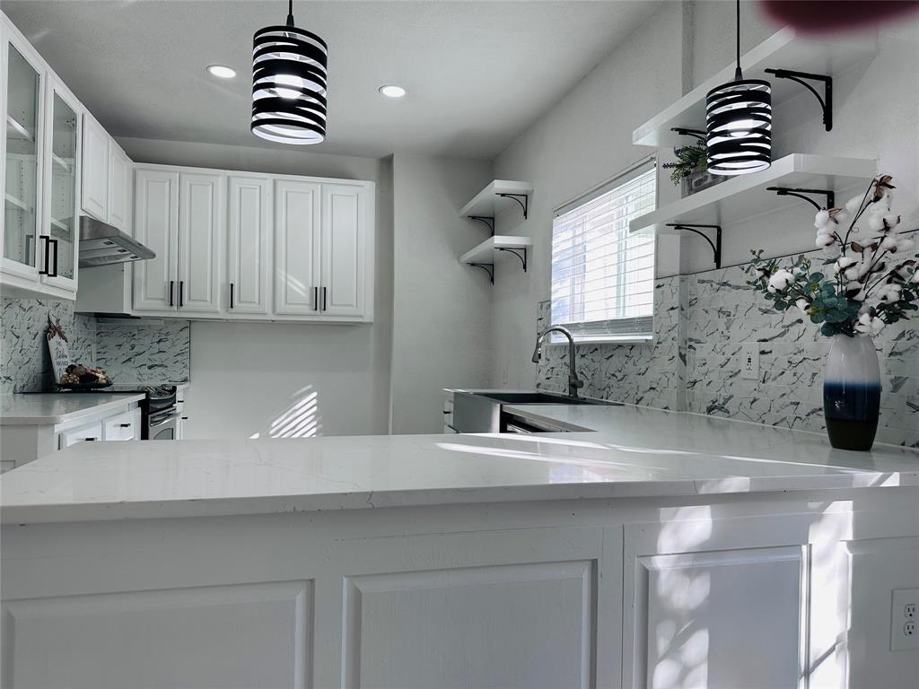 10224 Woodleaf Drive