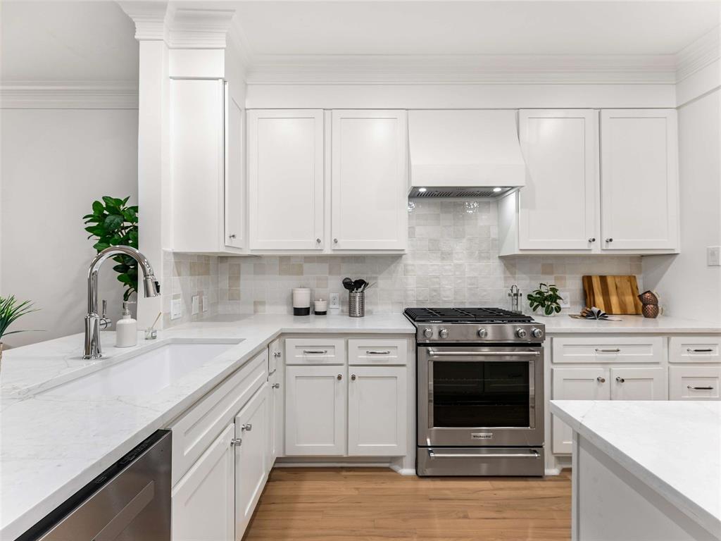 Perry Homes Wycliff - Residential