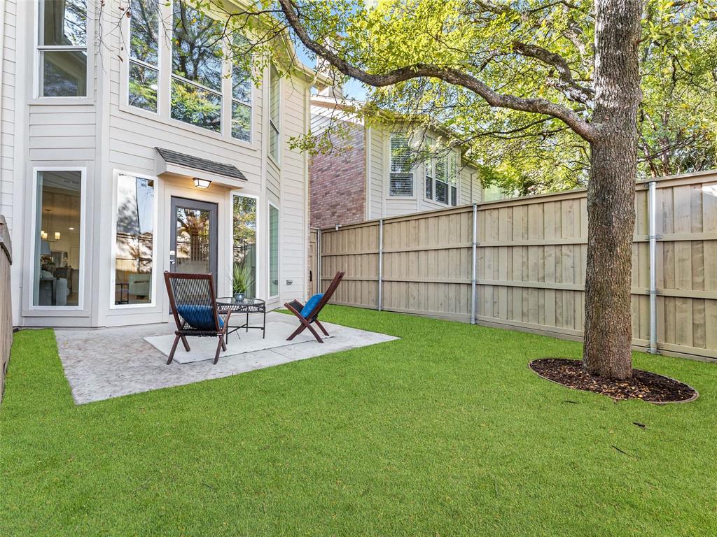 Perry Homes Wycliff - Residential