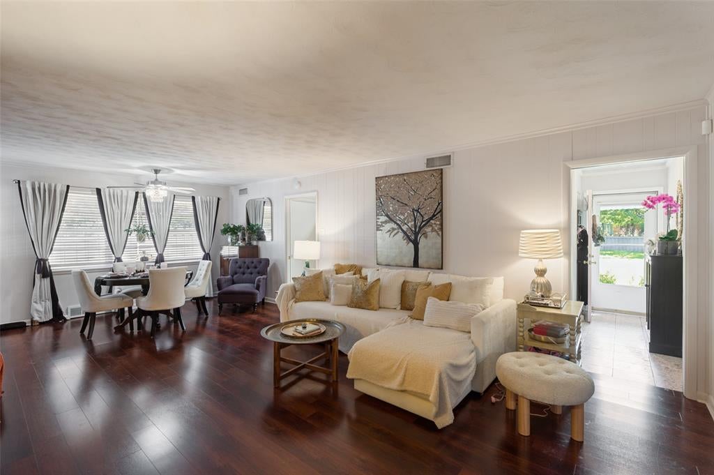 5307 Moneta Lane