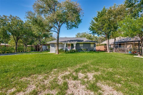 Photo of 5307 Moneta Lane, Dallas, TX 75236 (MLS # 21420039)
