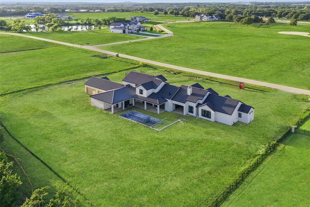 1410 Clydesdale Road