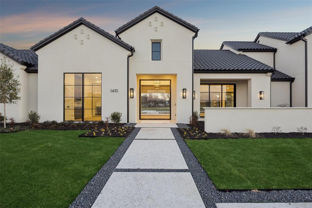 1410 Clydesdale Road