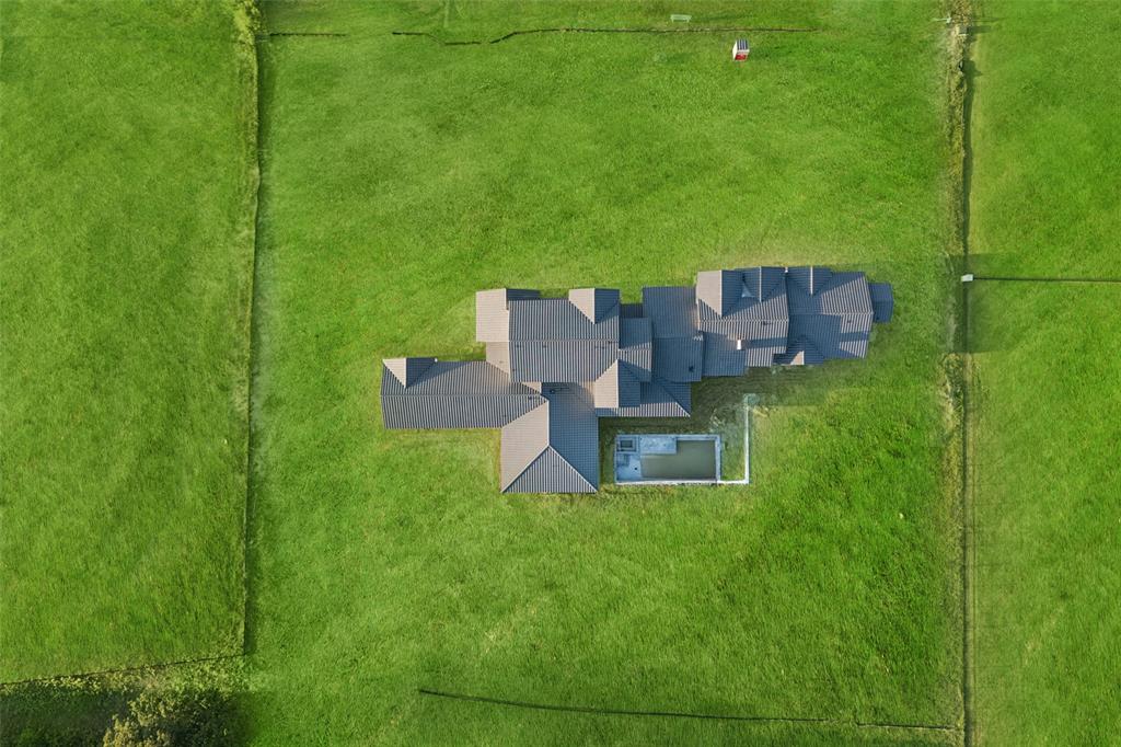 1410 Clydesdale Road