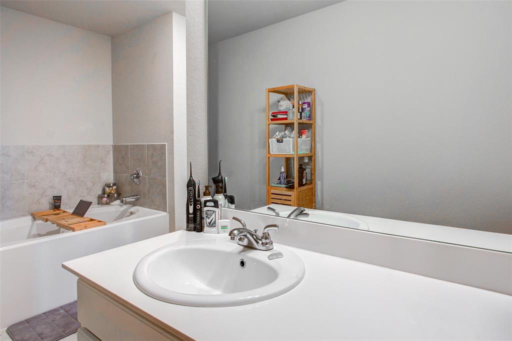 Pamilla Springs - Residential