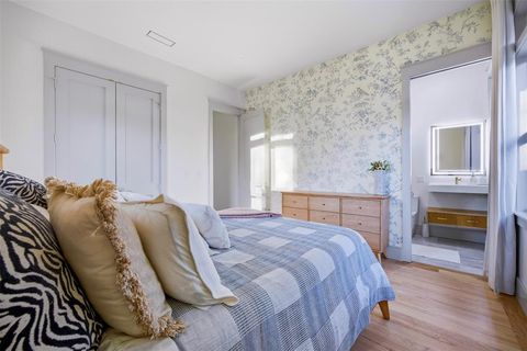 Tiny photo for 1000 W Wintergreen Road, DeSoto, TX 75115 (MLS # 21198817)