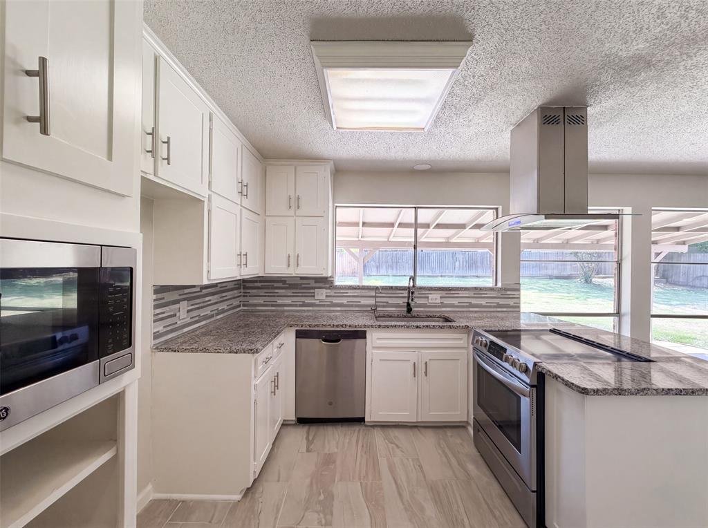 2136 Mountainview Drive
