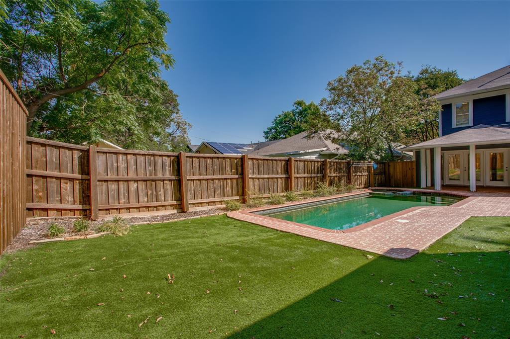 Winnetka Heights - Residential