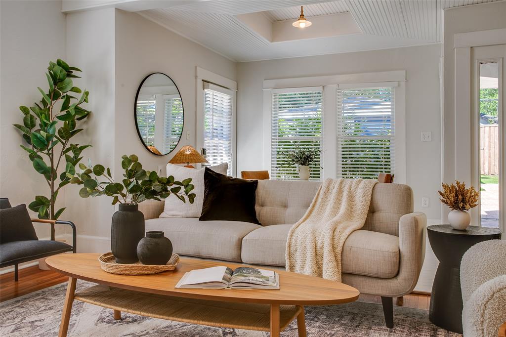 Winnetka Heights - Residential