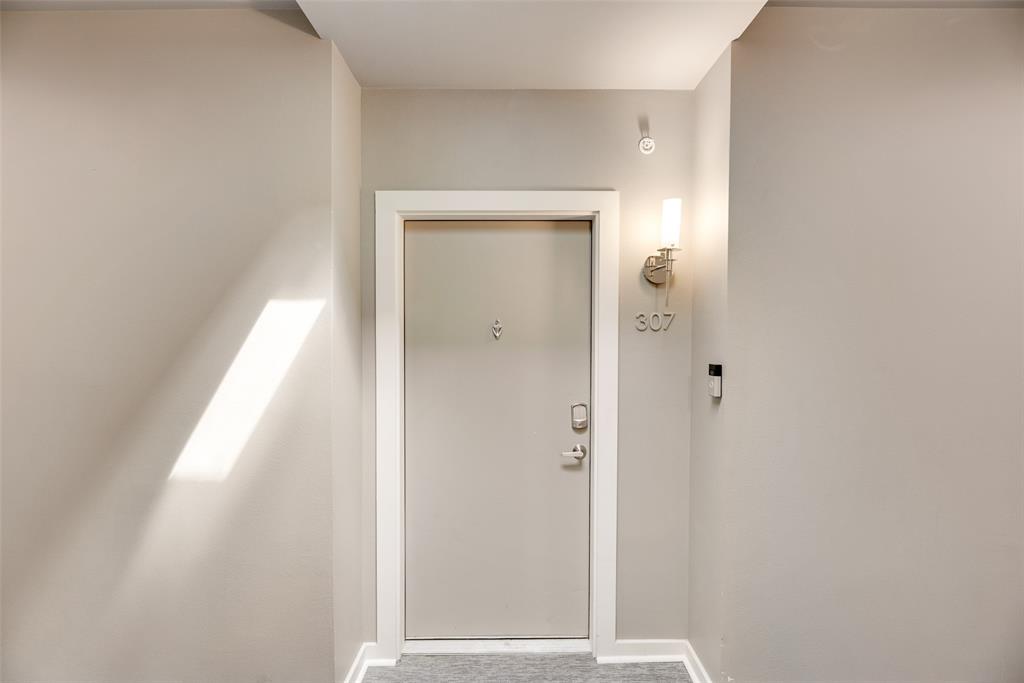 4107 Bowser Avenue 307