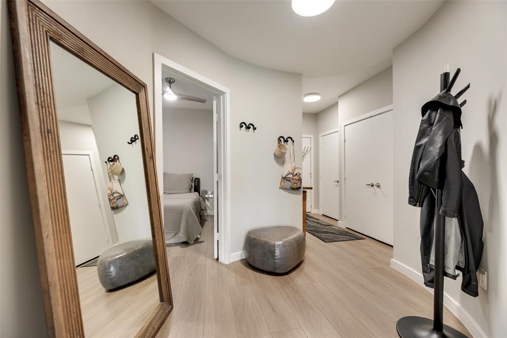 4107 Bowser Avenue 307