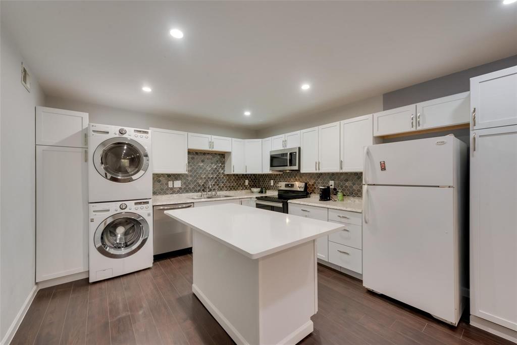 Towneoaks Terrace Condo - Residential