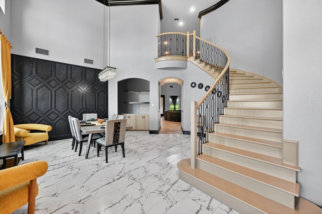 1710 Winding Creek Lane