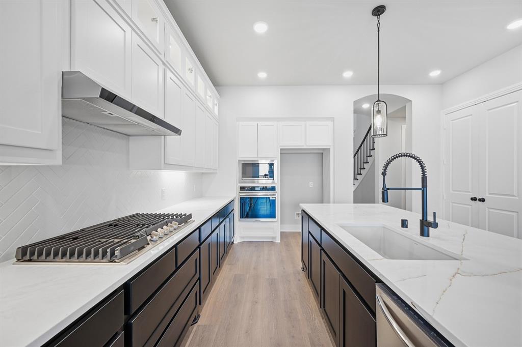 2701 Buckingham Lane