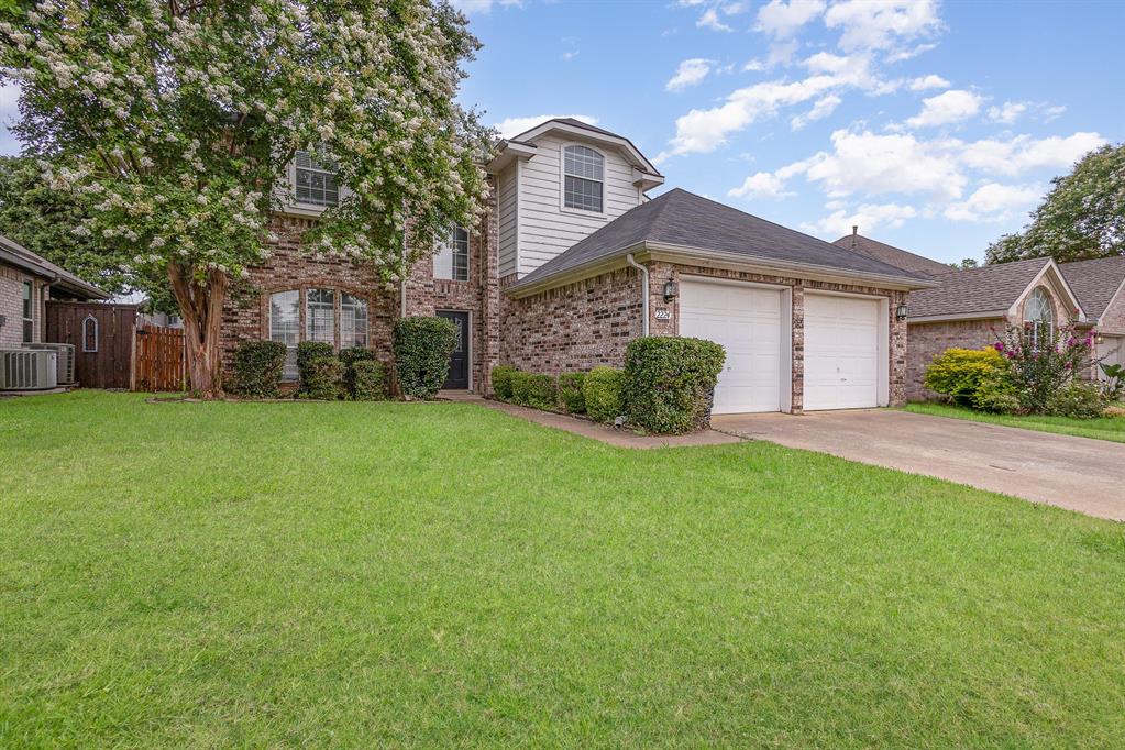 2224 Ellis Drive