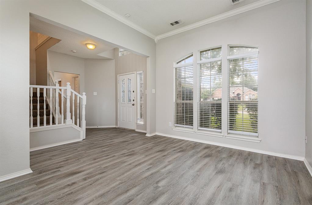2224 Ellis Drive