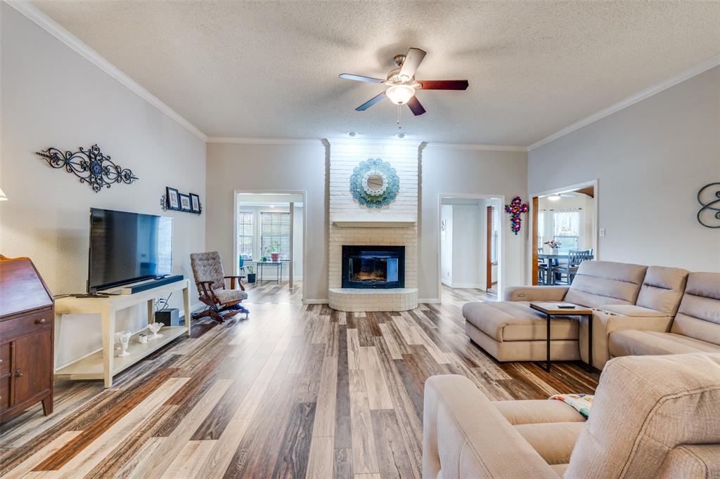 803 Twin Creek Drive