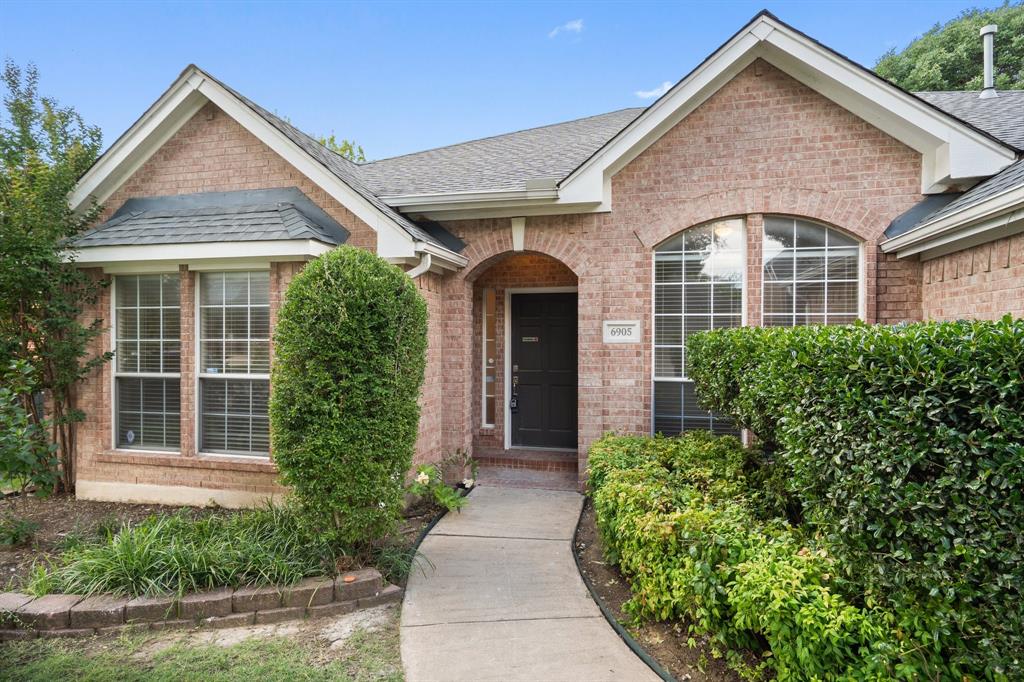 6905 Windwood Trail