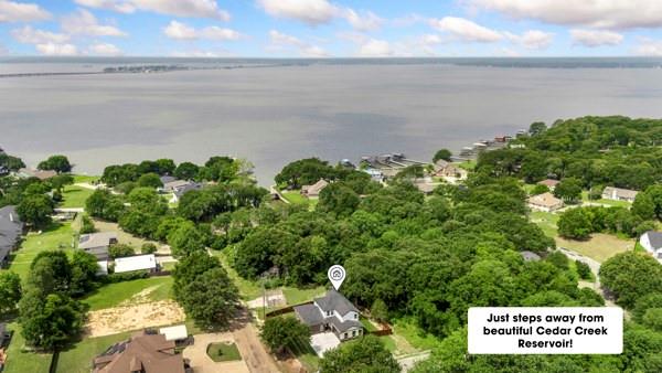301 Bay Court