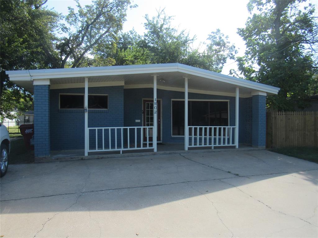 1802 N Center Street