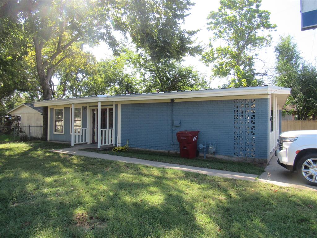1802 N Center Street