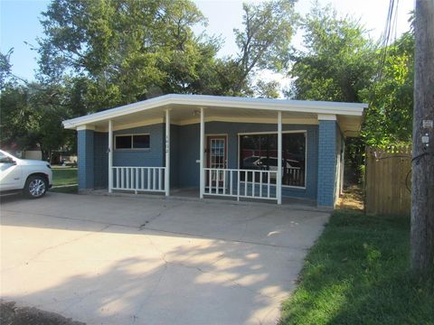 1802 N Center Street Bonham TX 75418