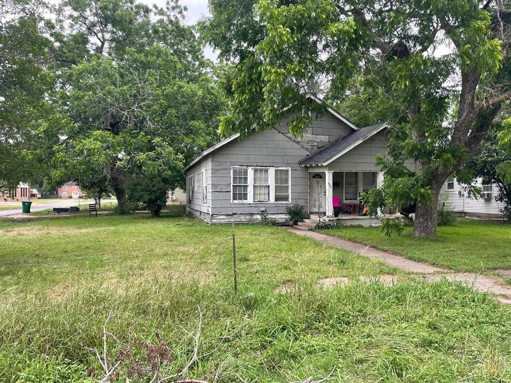 801 E Limestone Avenue